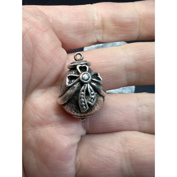 Vintage Sterling Silver MCM Hinged Egg Locket Charm Pendant Jewelry - Picture 5 of 16